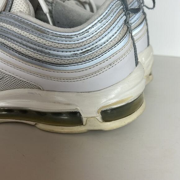 Nike Air Max Sneakers - Women’s 8.5 - Picture 6 of 10